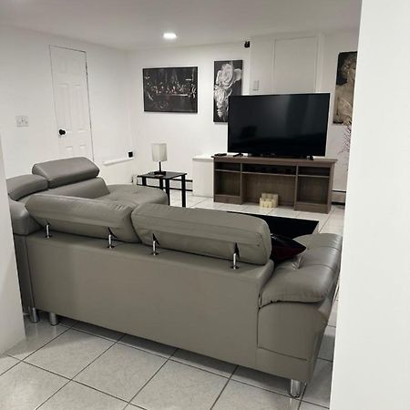 Cozy Spacious Guest Suite Englewood Ngoại thất bức ảnh